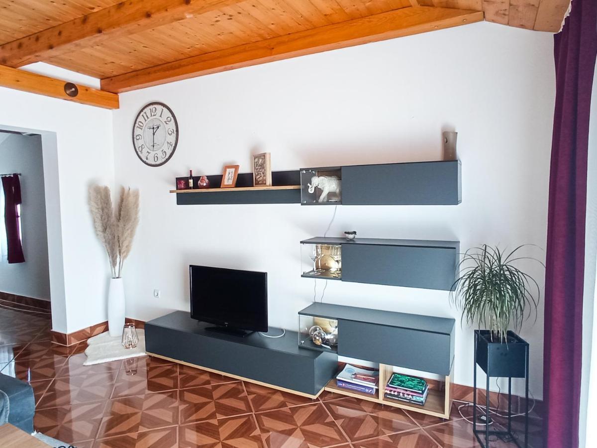 Apartment Aleksandra Малинска Экстерьер фото