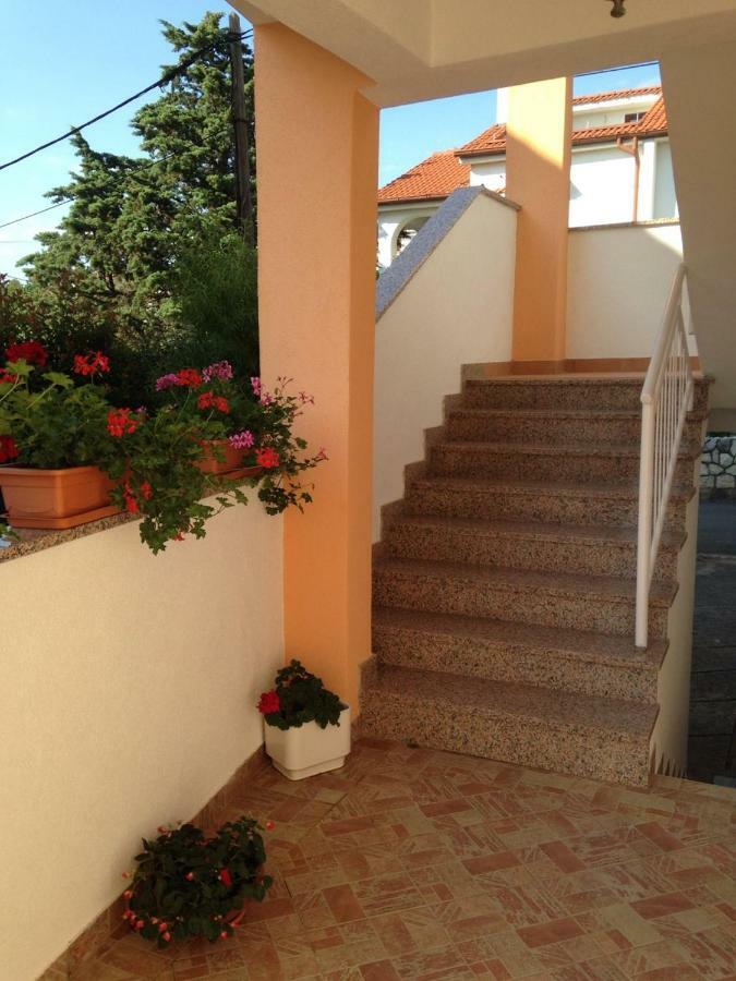 Apartment Aleksandra Малинска Экстерьер фото