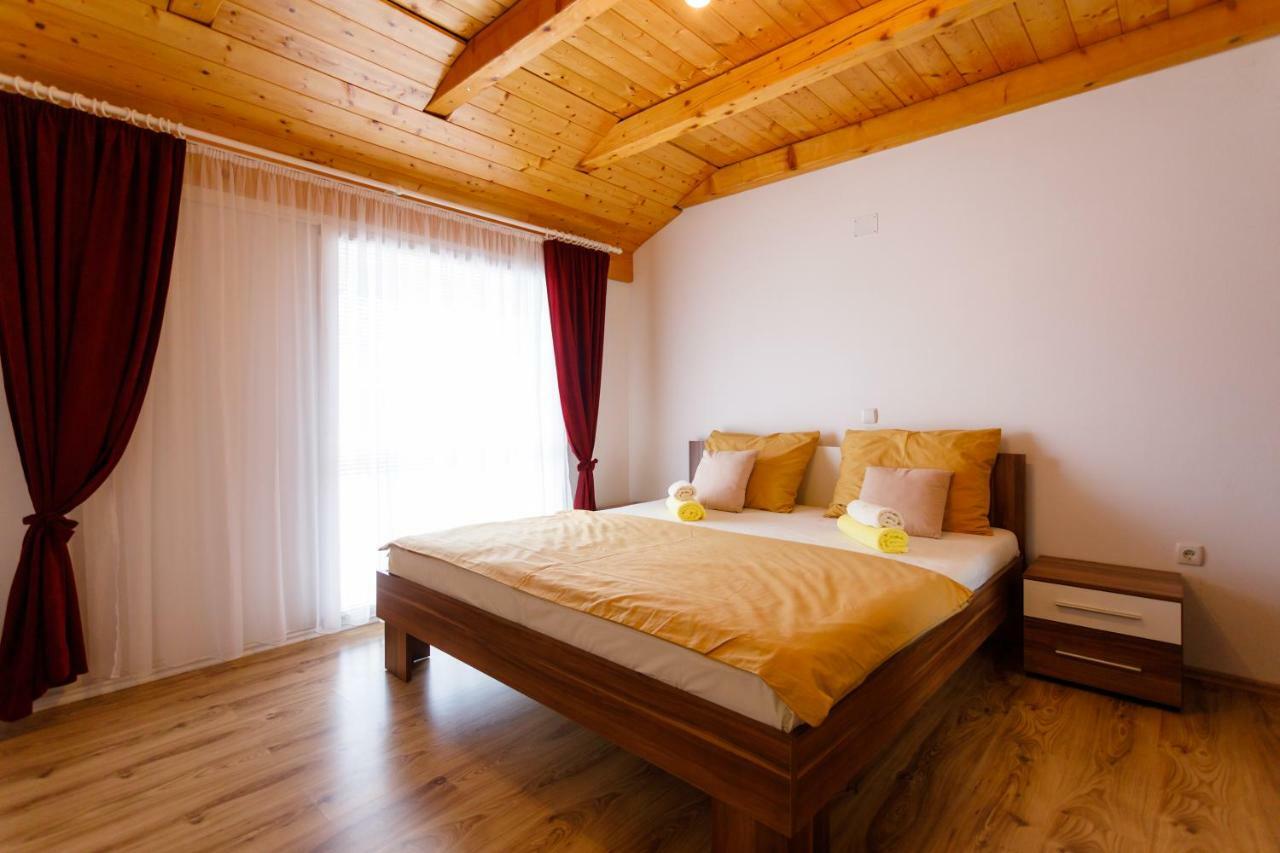Apartment Aleksandra Малинска Экстерьер фото