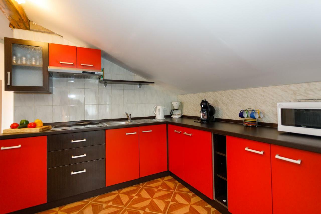 Apartment Aleksandra Малинска Экстерьер фото